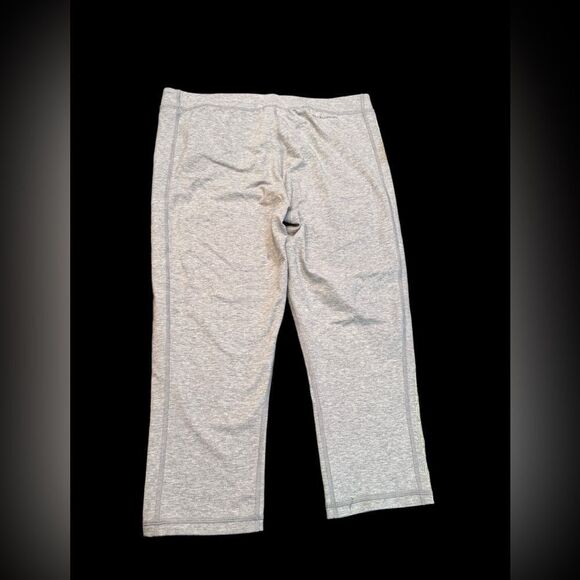 NWT Under Armour Capri Leggings W/Side Logo (Large) - Picture 5 of 7